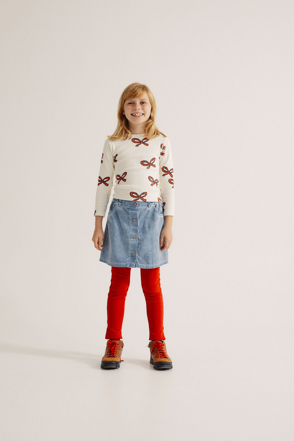 Enfant avec Tshirt manches longues avec imprimé Rubans rouges