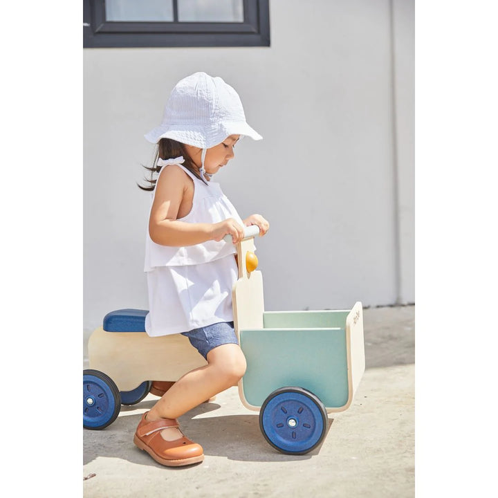 Enfant avec Vélo de livraison Plan Toys - Jouet pour enfants blue
