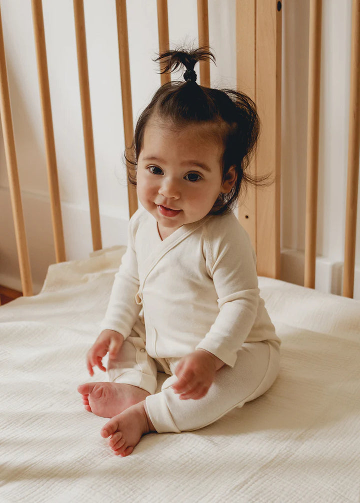 Bébé avec Pyjama kimono en coton naturel