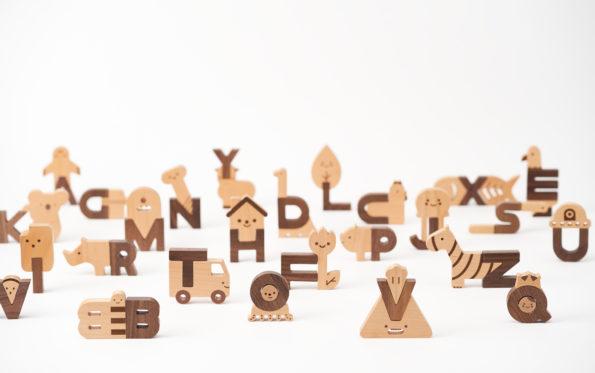 oioiooi blocs en bois alphabet building blocks abc wood toy jouet moon picnic wooden 
